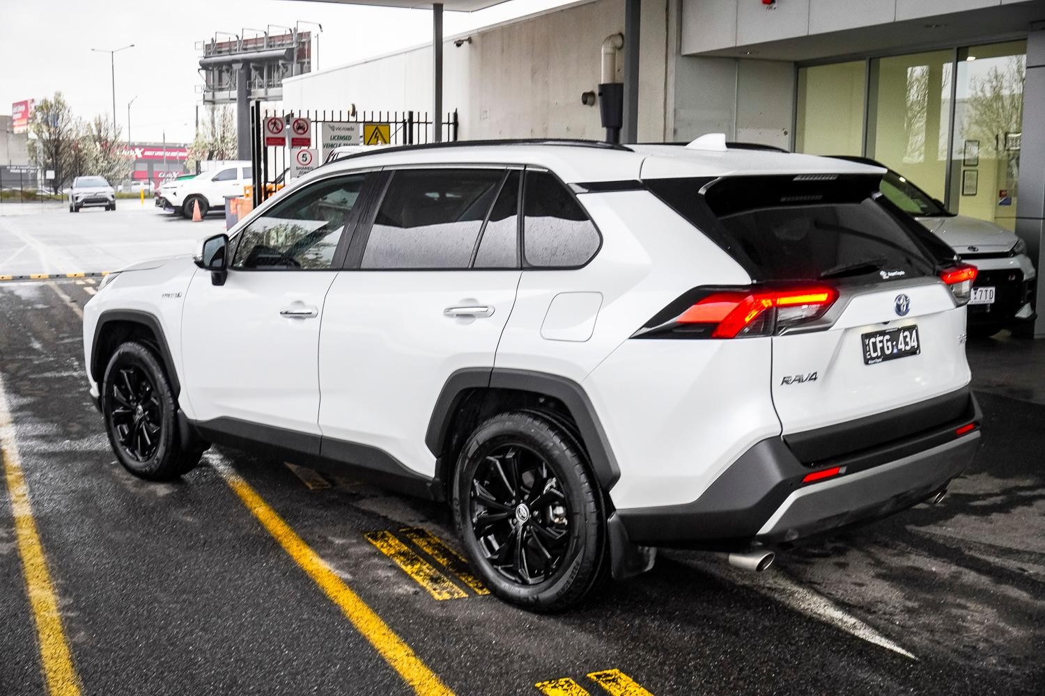 Toyota Rav4 image 4