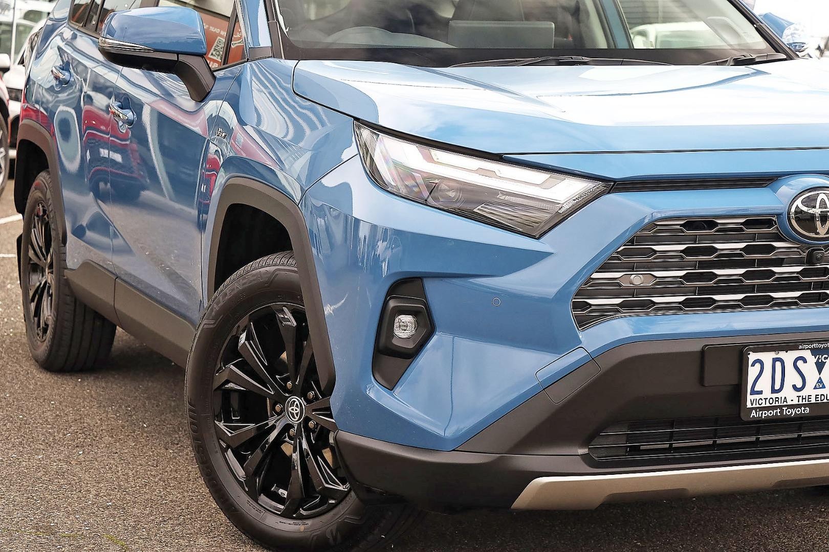 Toyota Rav4 image 4