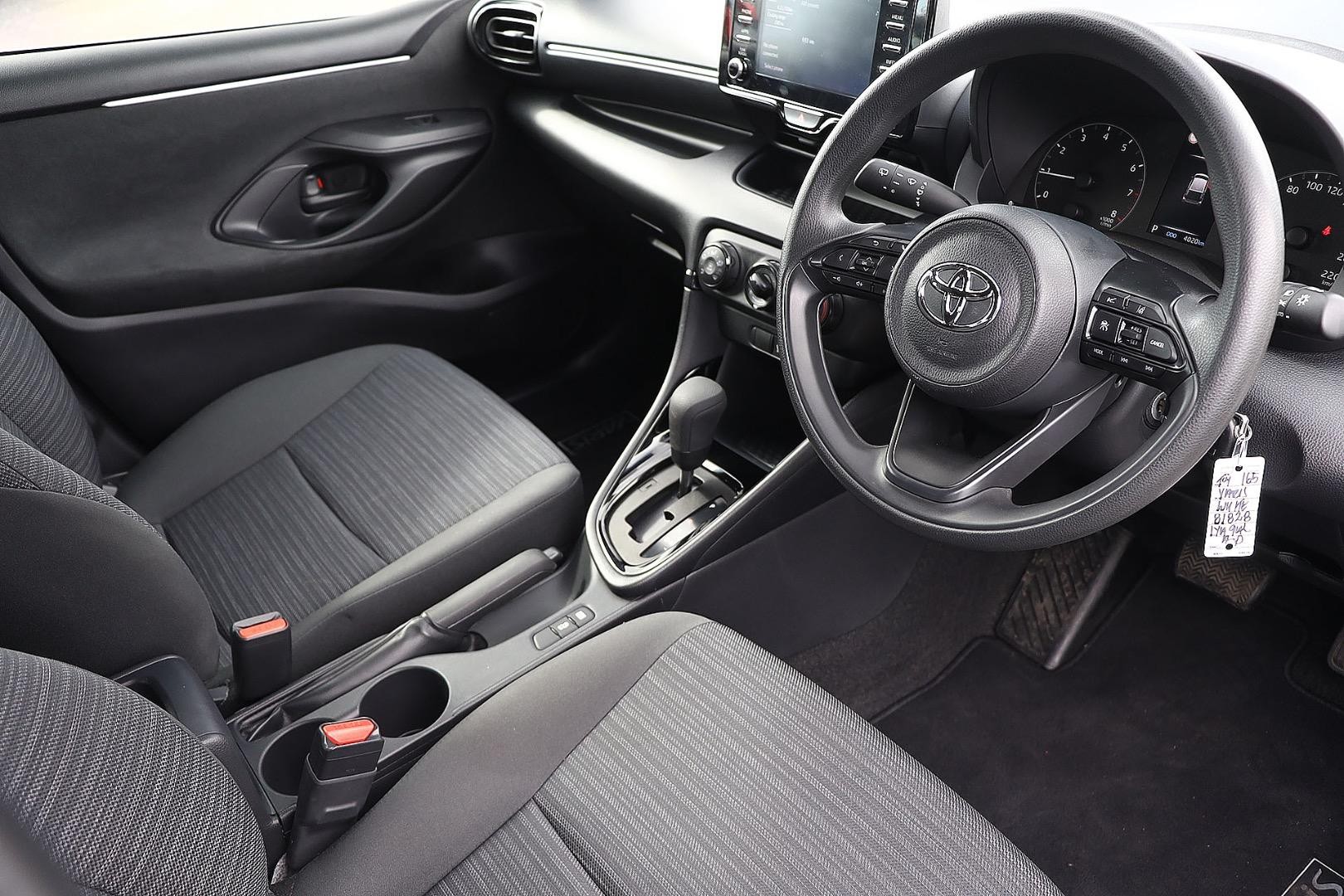 Toyota Yaris image 2
