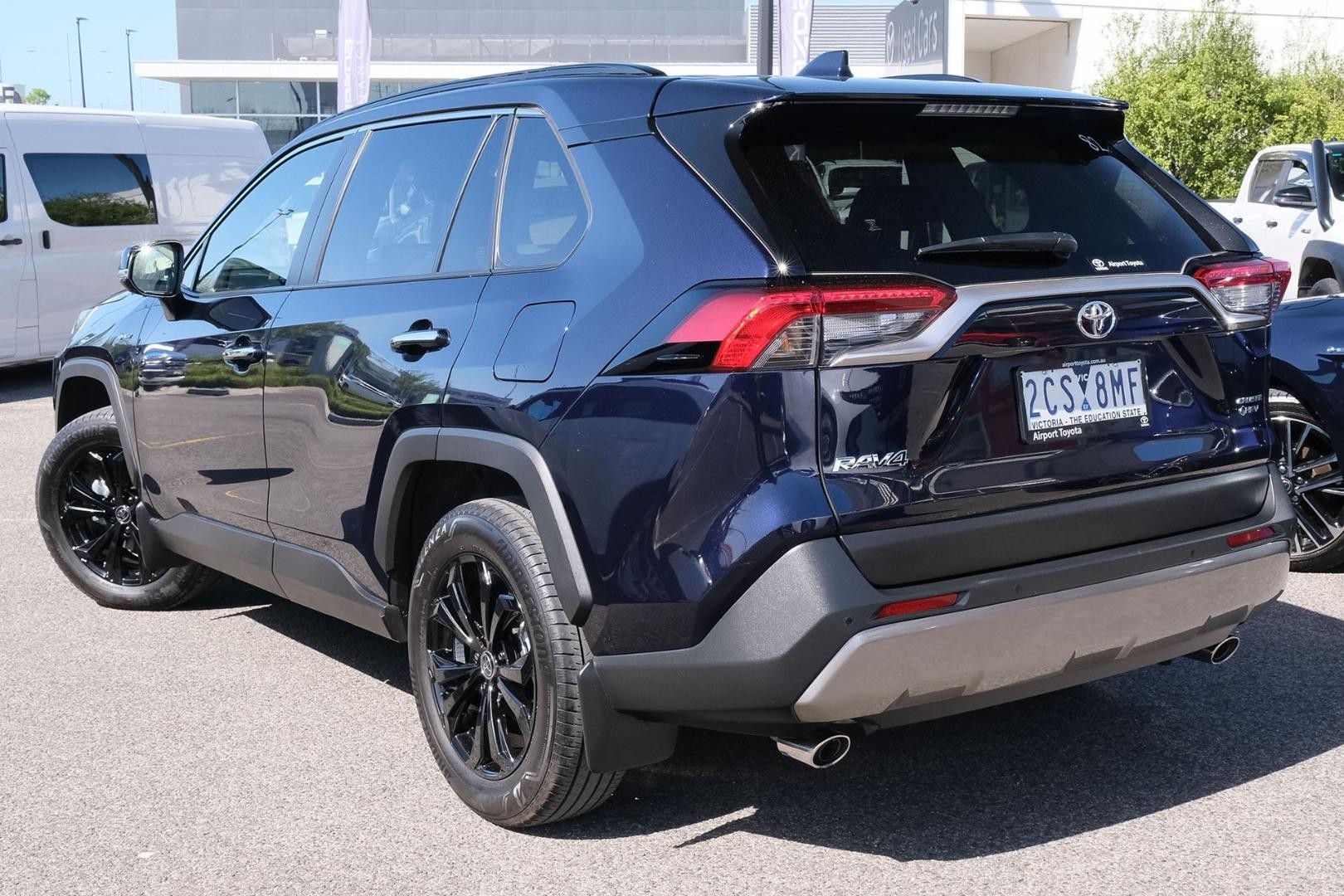 Toyota Rav4 image 2