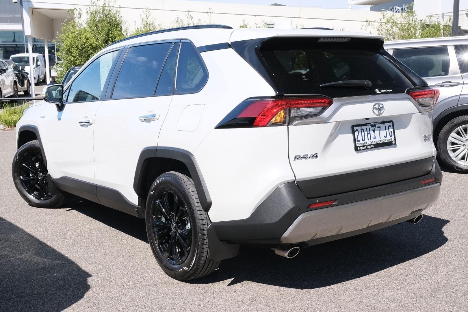 Toyota Rav4 image 4