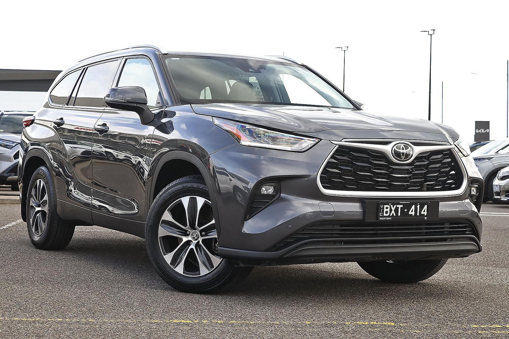 Toyota Kluger image 1