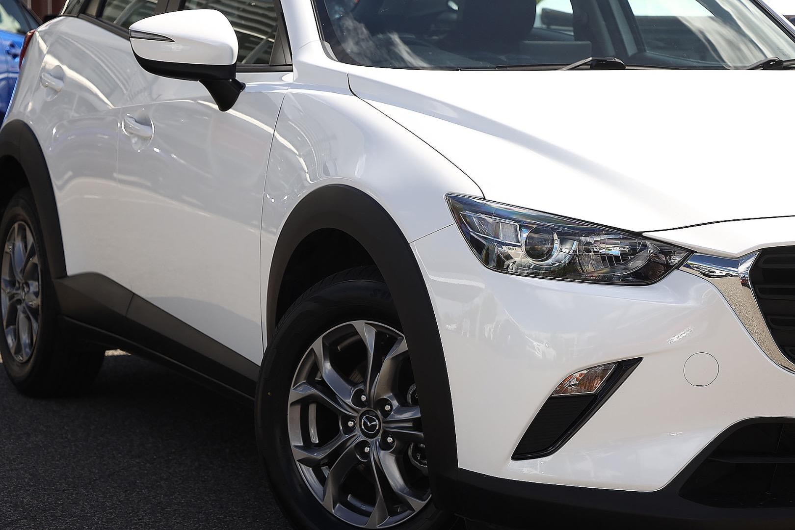 Mazda Cx-3 image 2