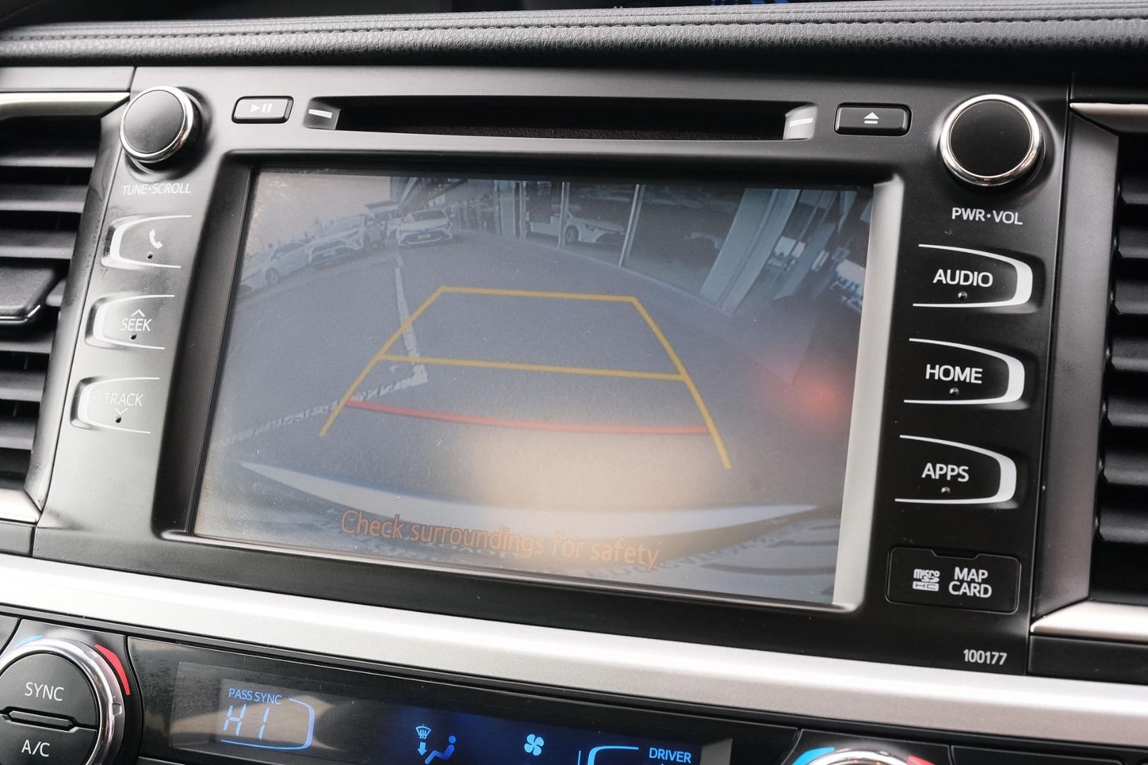 Toyota Kluger image 4