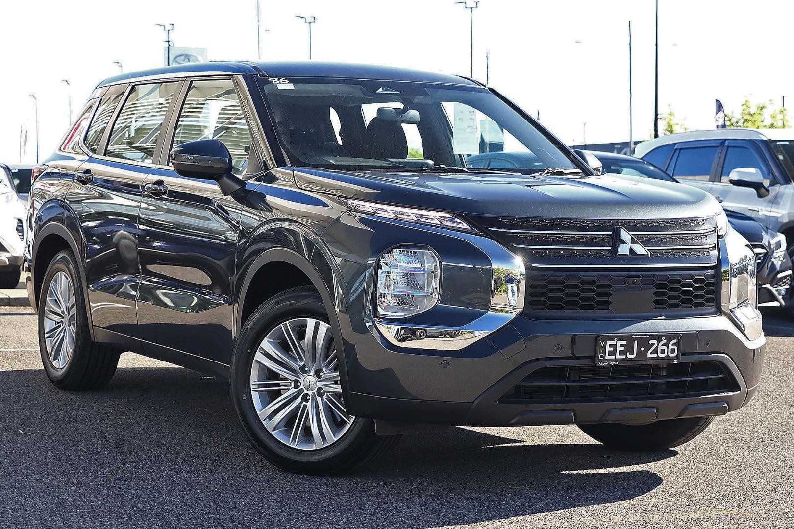 Mitsubishi Outlander image 1