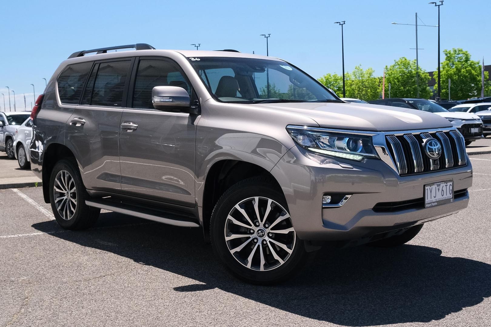 Toyota Landcruiser Prado image 1