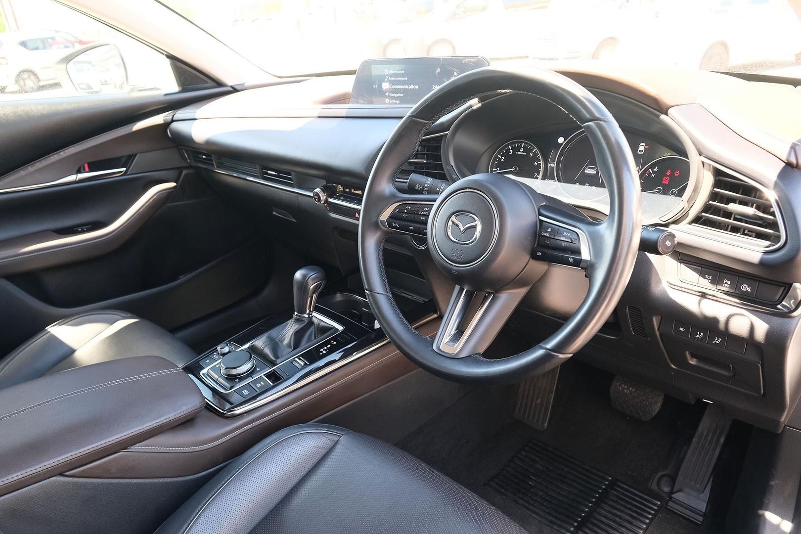 Mazda Cx-30 image 4