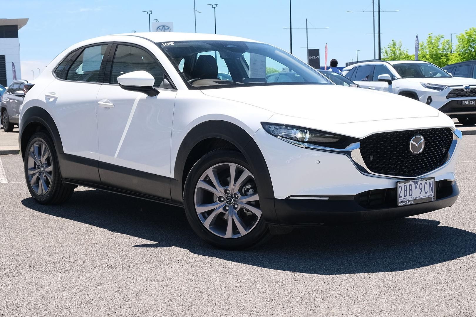 Mazda Cx-30 image 1