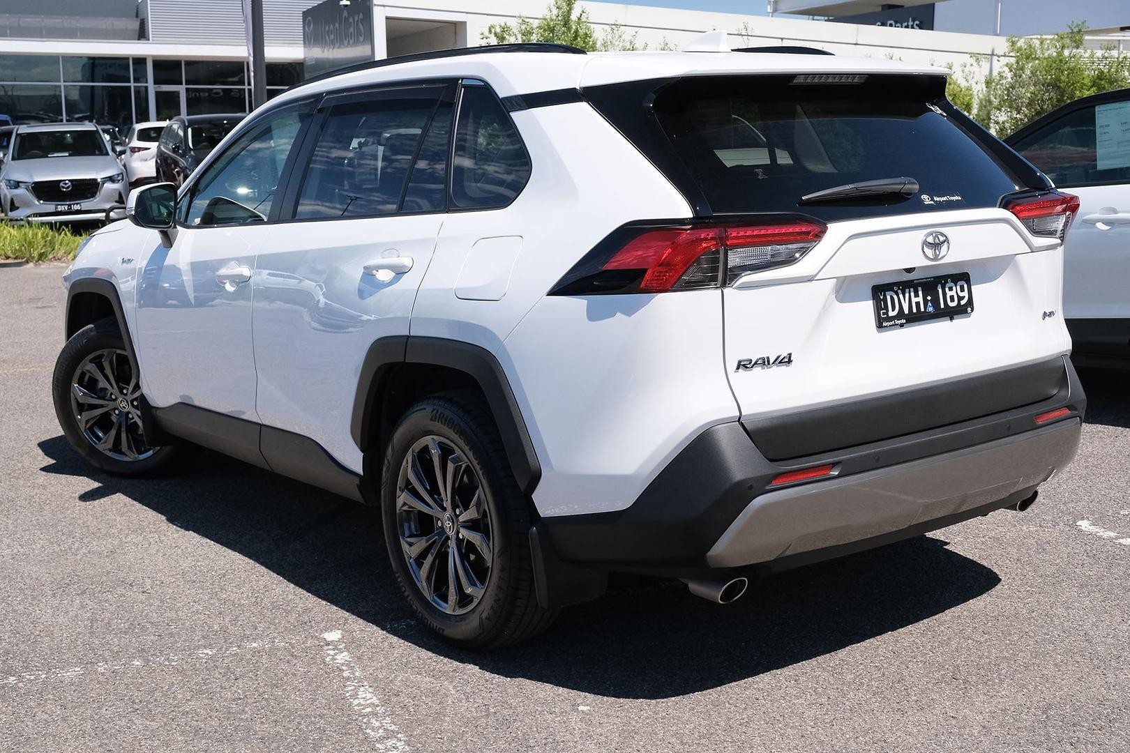 Toyota Rav4 image 2