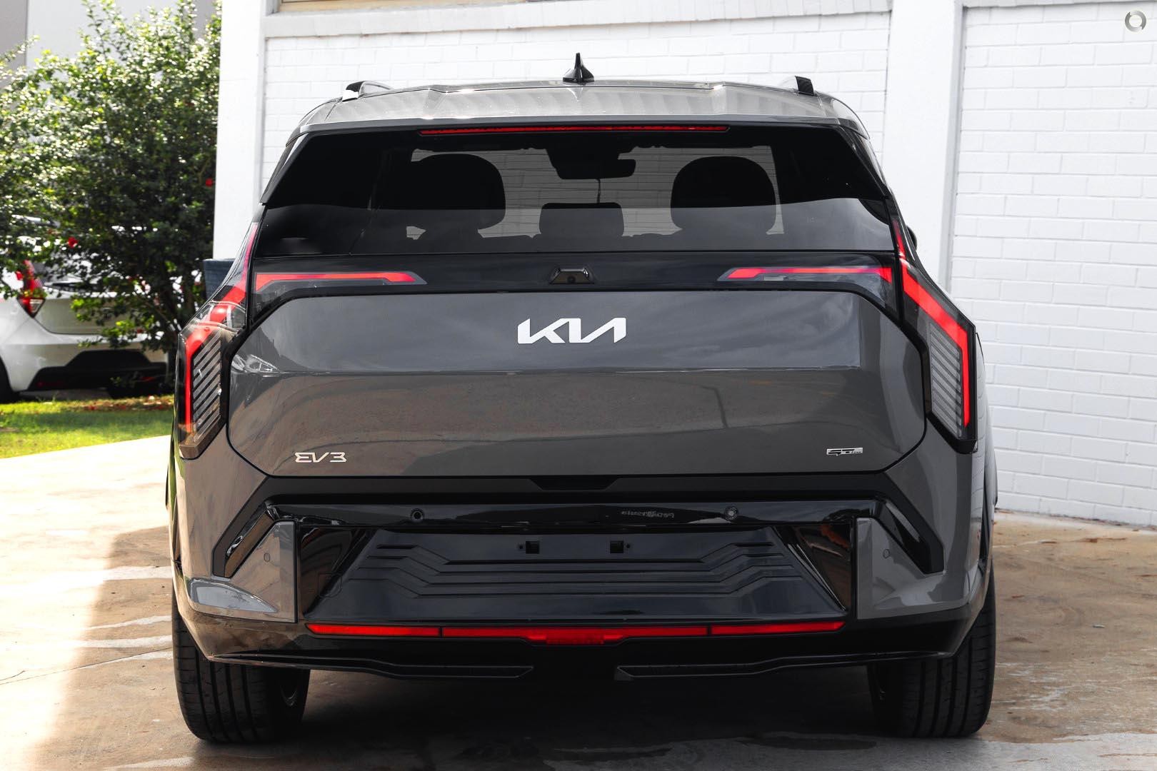 Kia Ev3 image 3