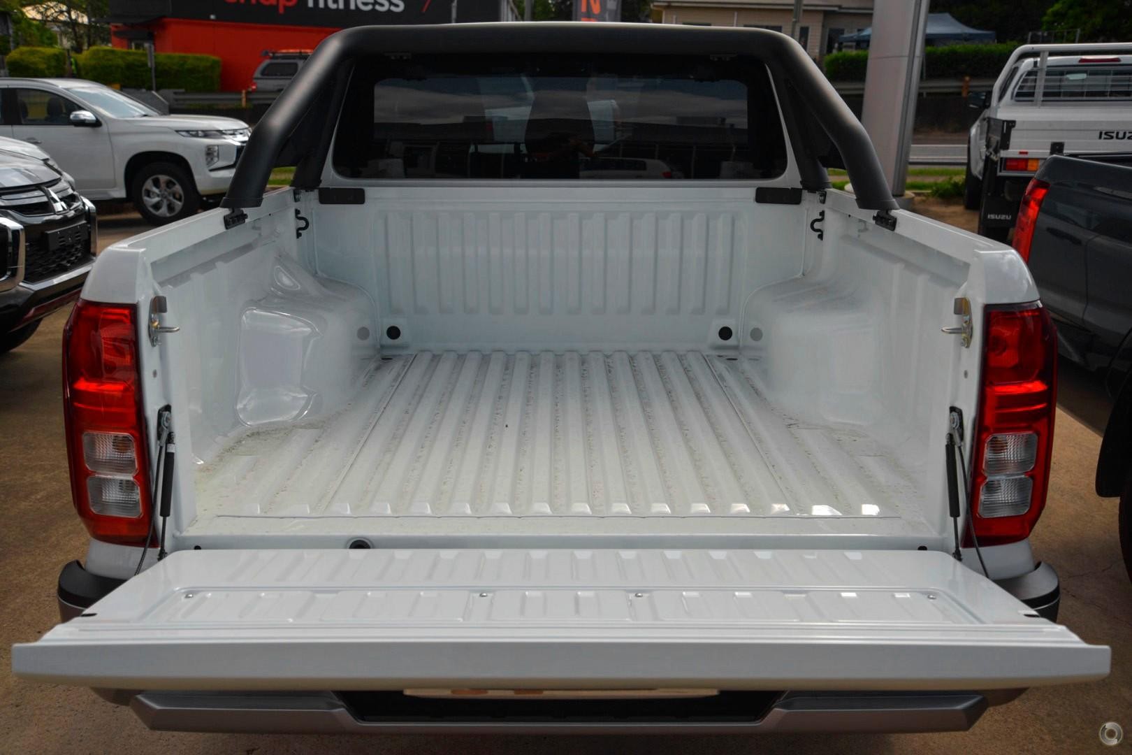 Mitsubishi Triton image 4