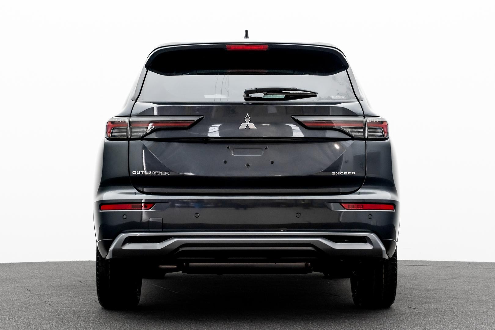 Mitsubishi Outlander image 3