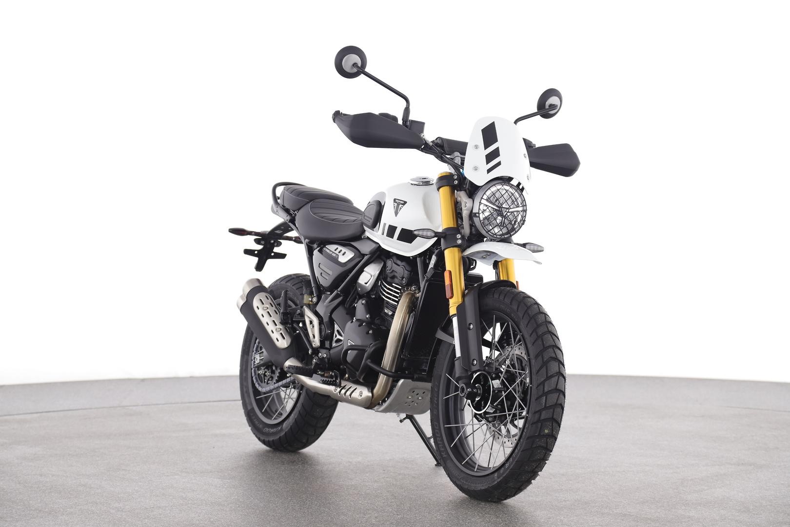 Triumph Scrambler 400 Xc image 2