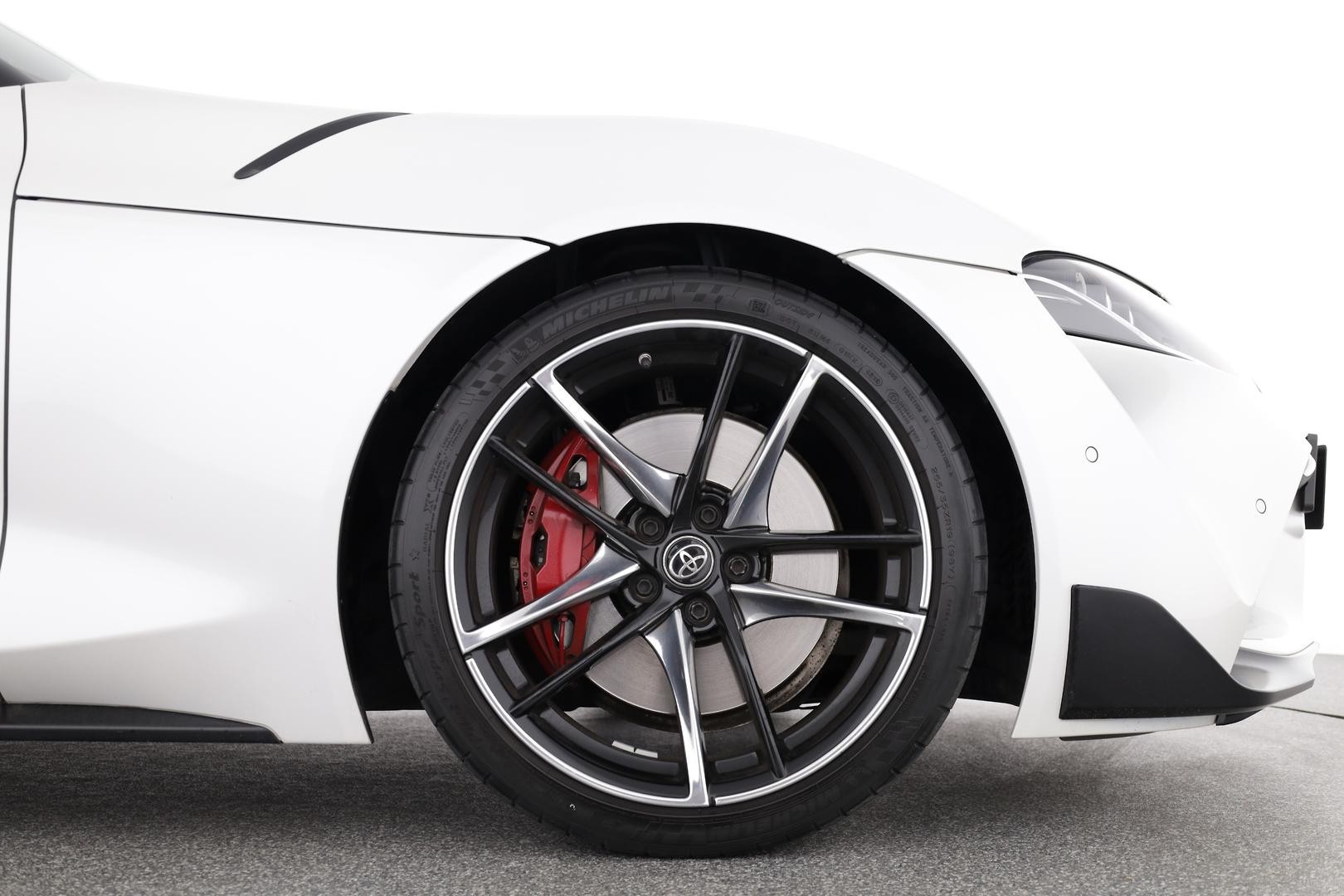 Toyota Supra image 3