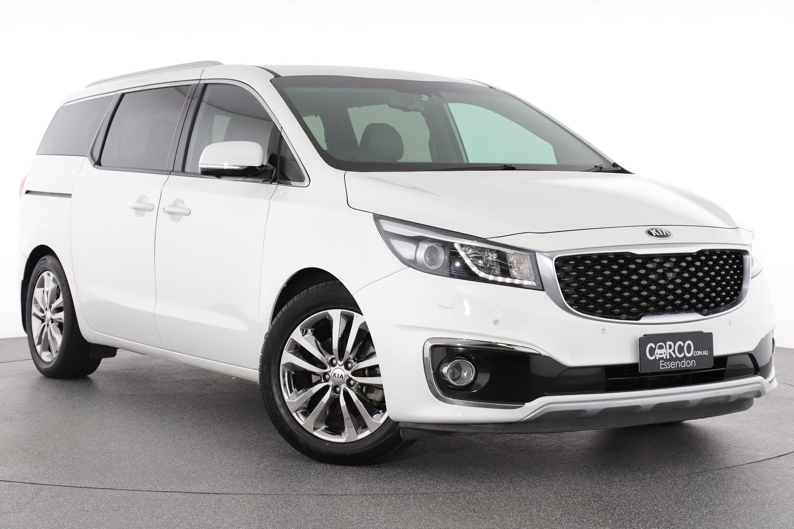 Kia Carnival image 1
