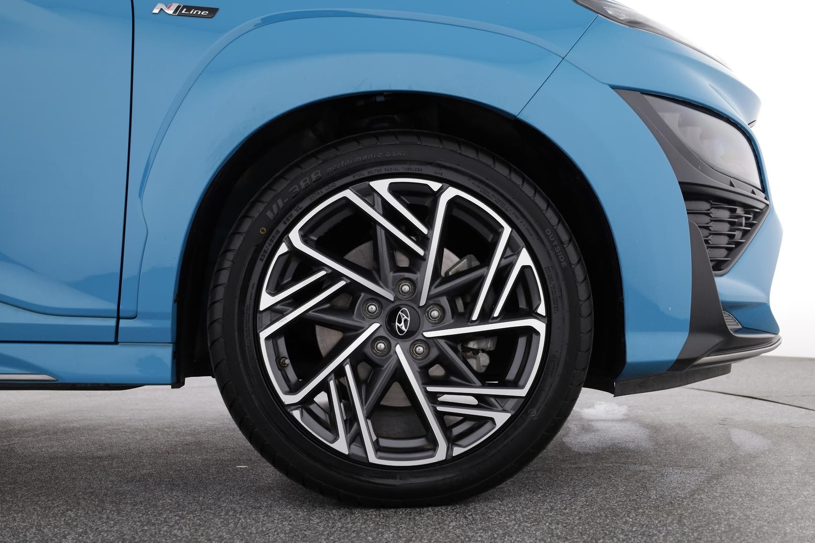 Hyundai Kona image 3