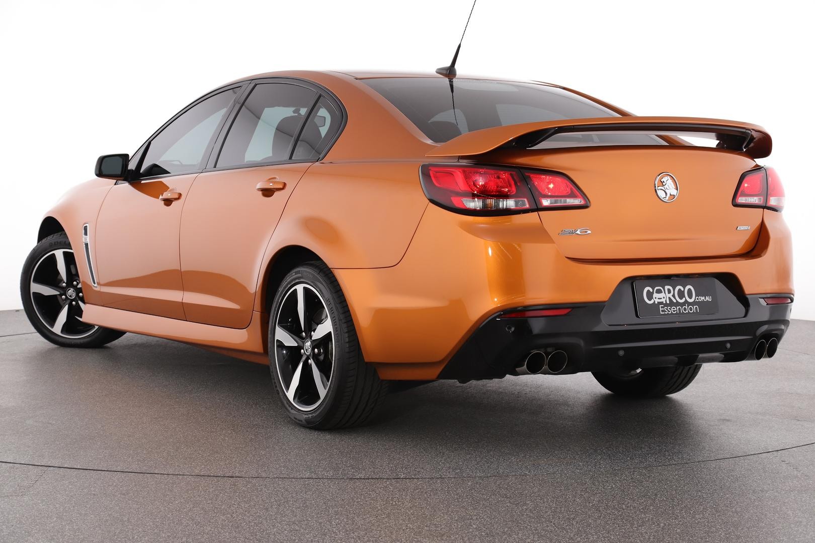 Holden Commodore image 2