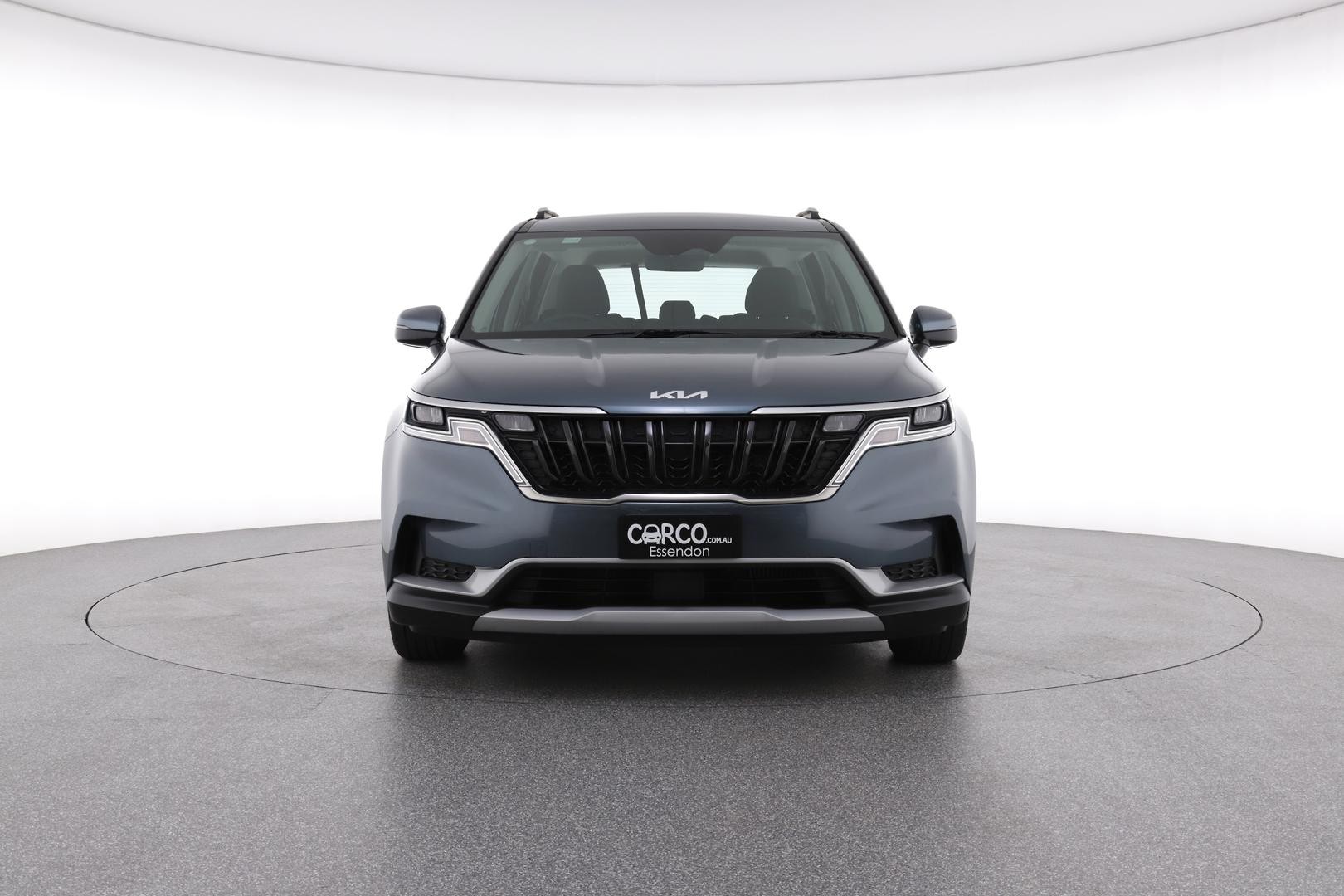 Kia Carnival image 2