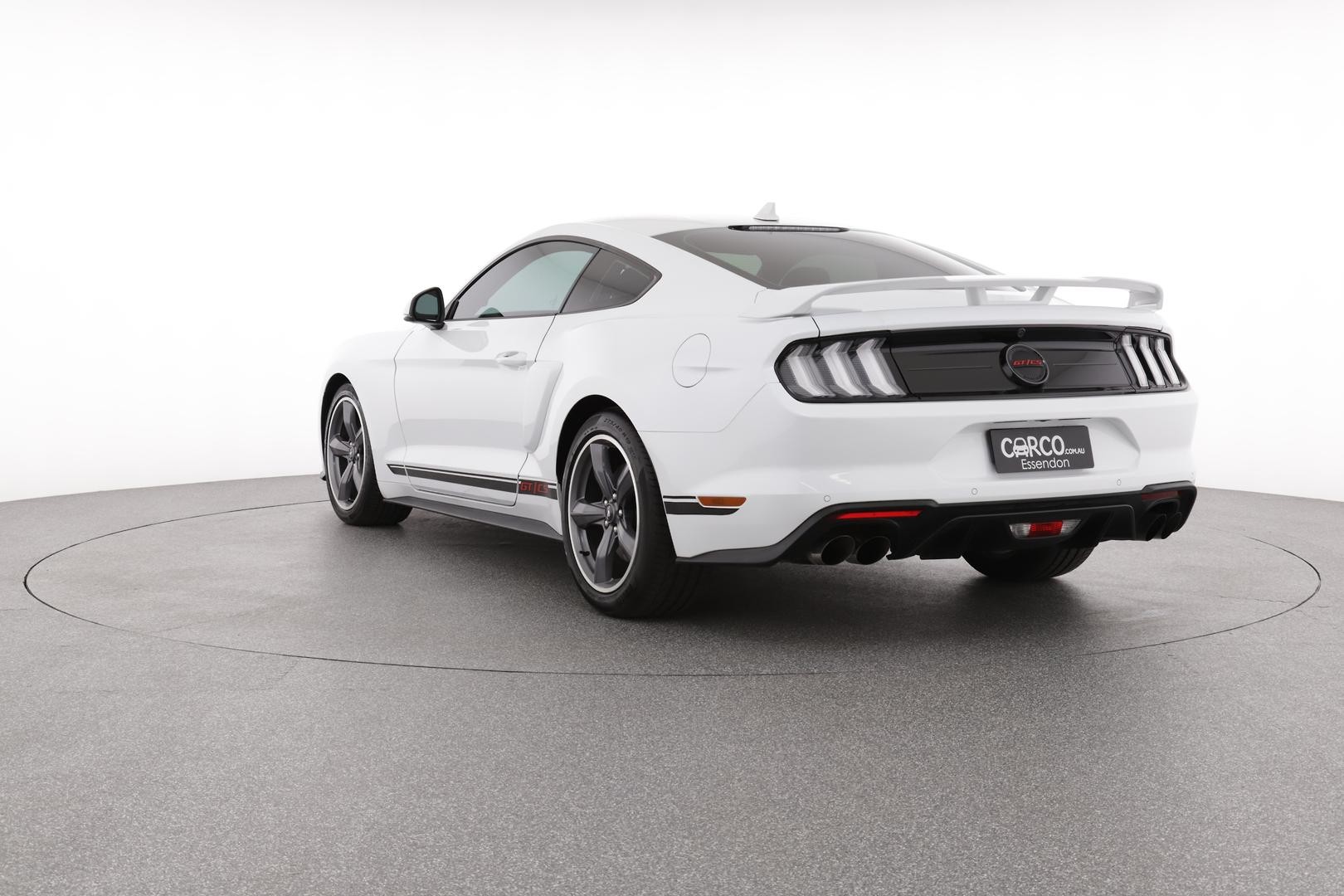 Ford Mustang image 4