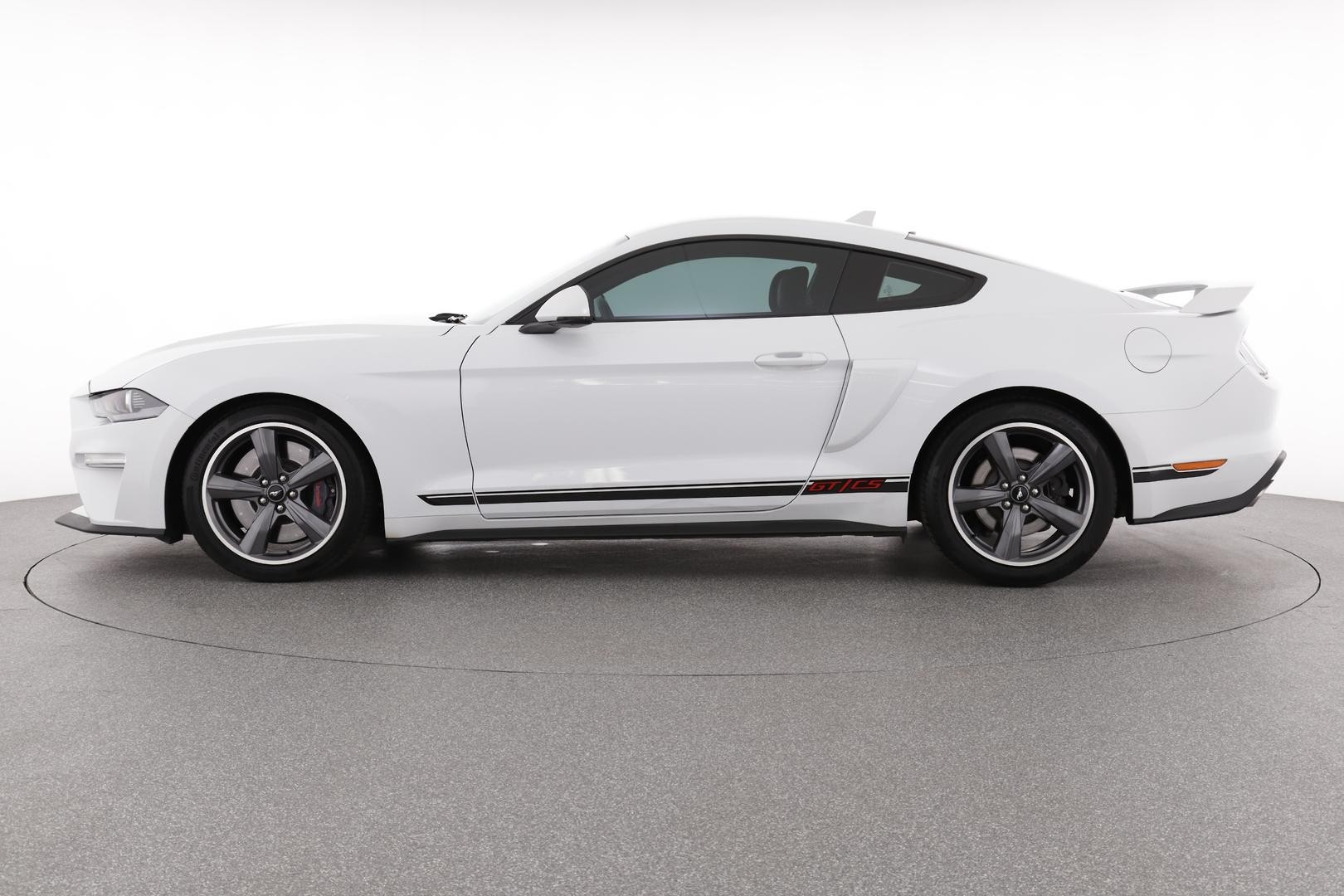 Ford Mustang image 3