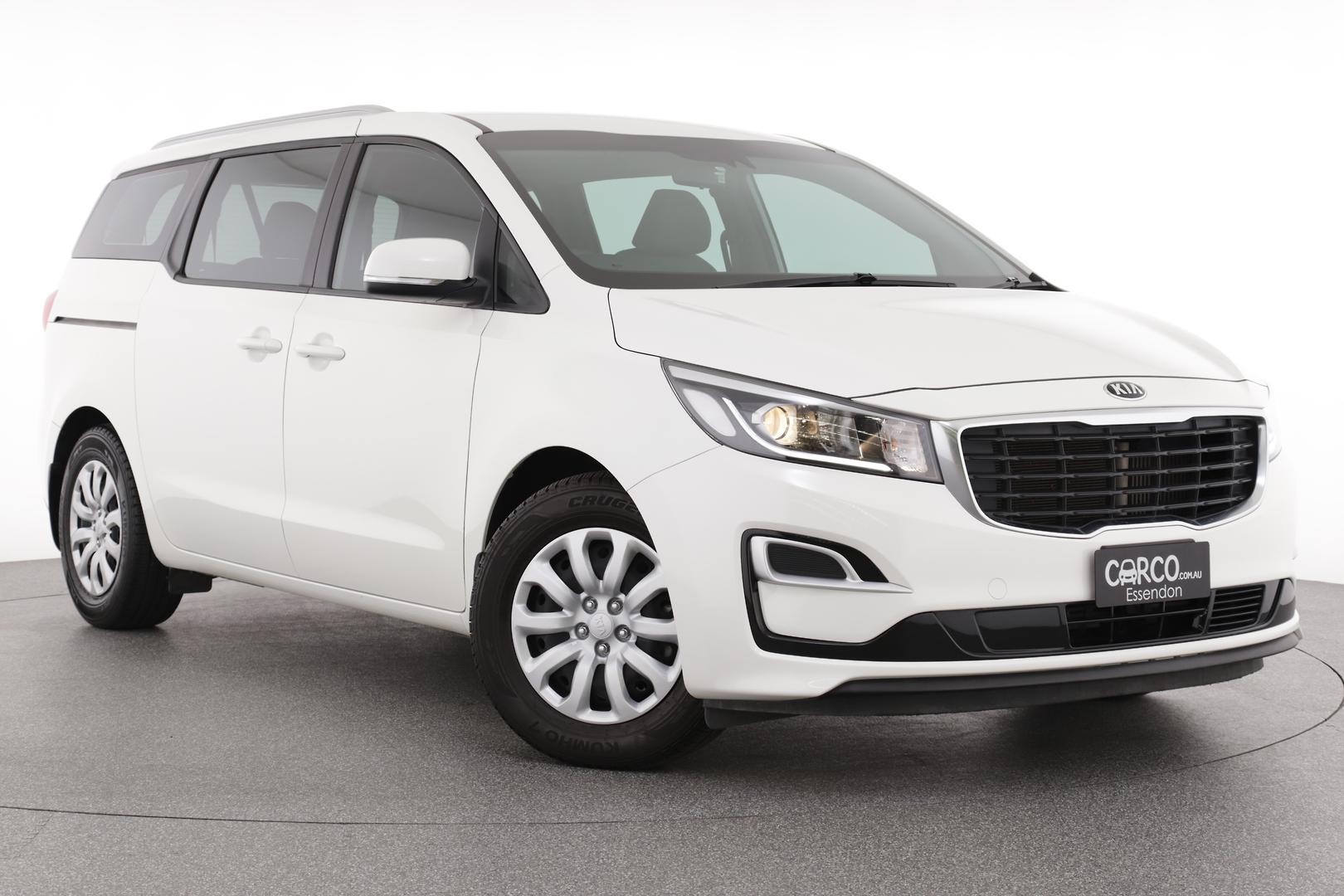 Kia Carnival image 1
