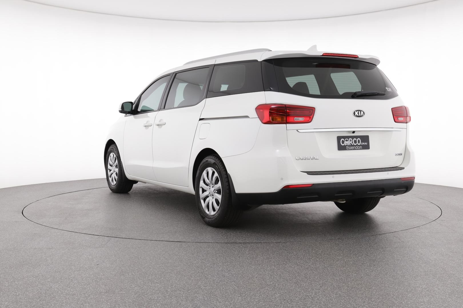 Kia Carnival image 3