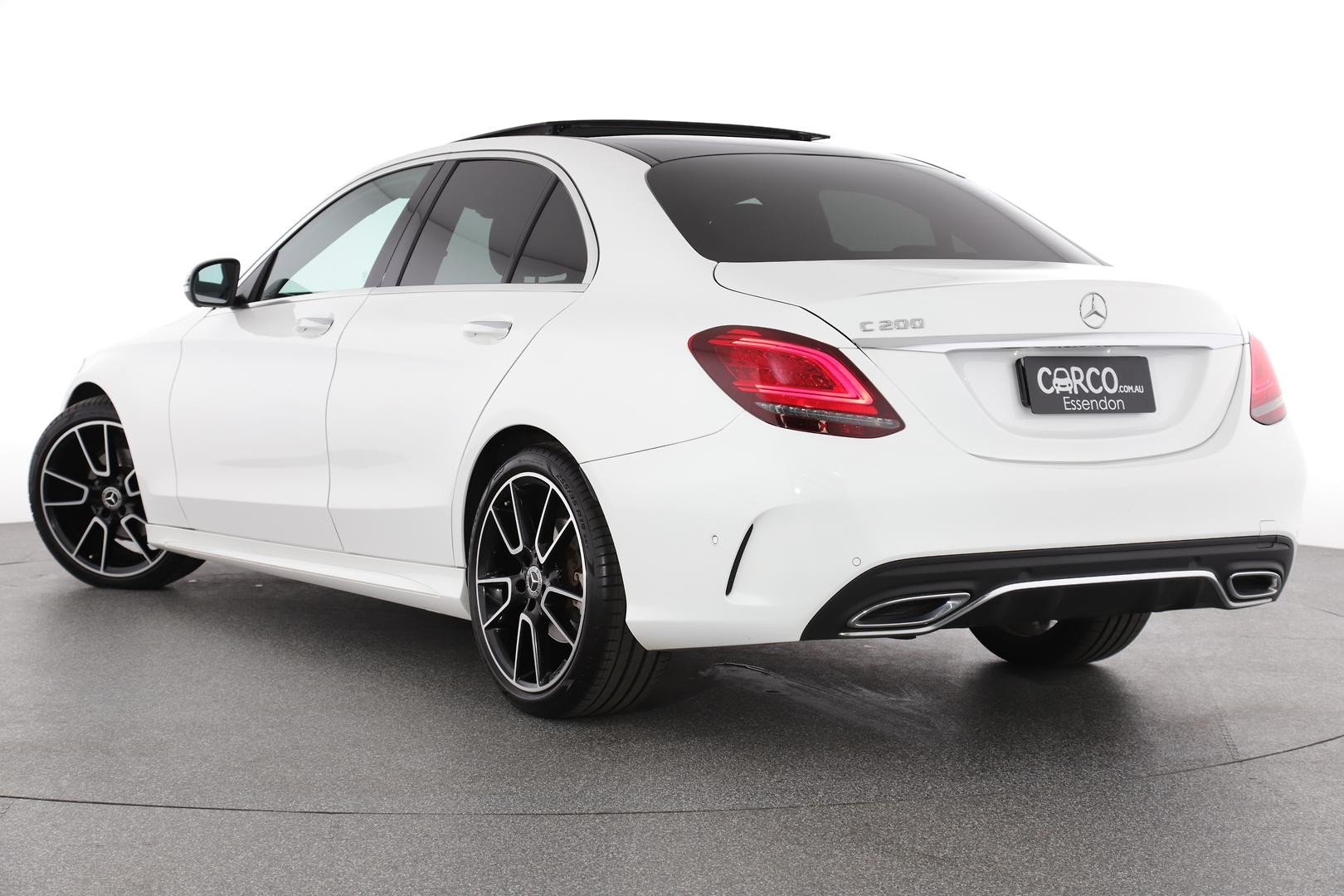 Mercedes Benz C-class image 2