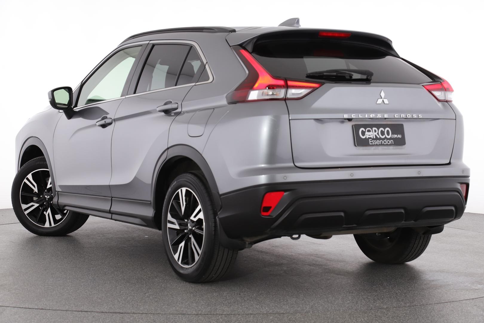 Mitsubishi Eclipse Cross image 2