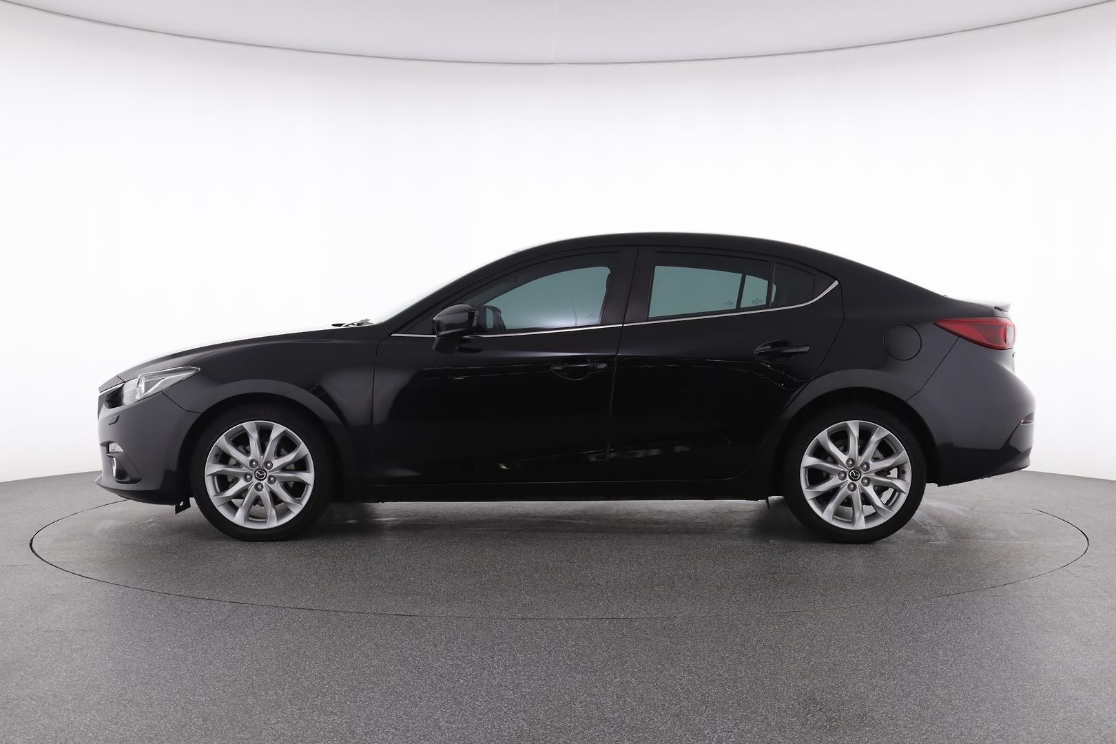 Mazda 3 image 3
