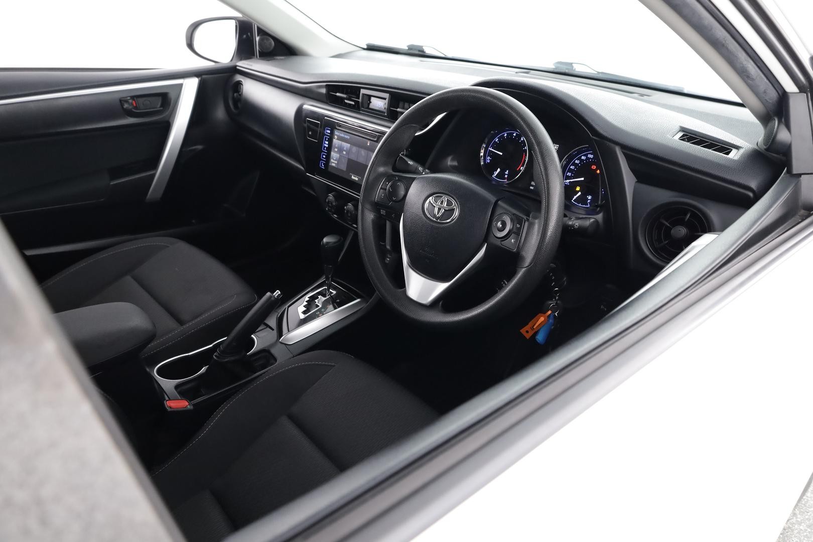 Toyota Corolla image 4