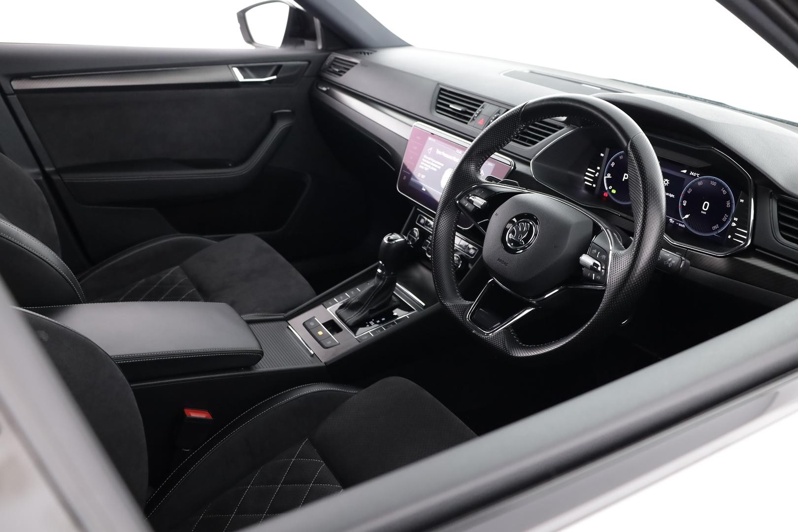 Skoda Superb image 4