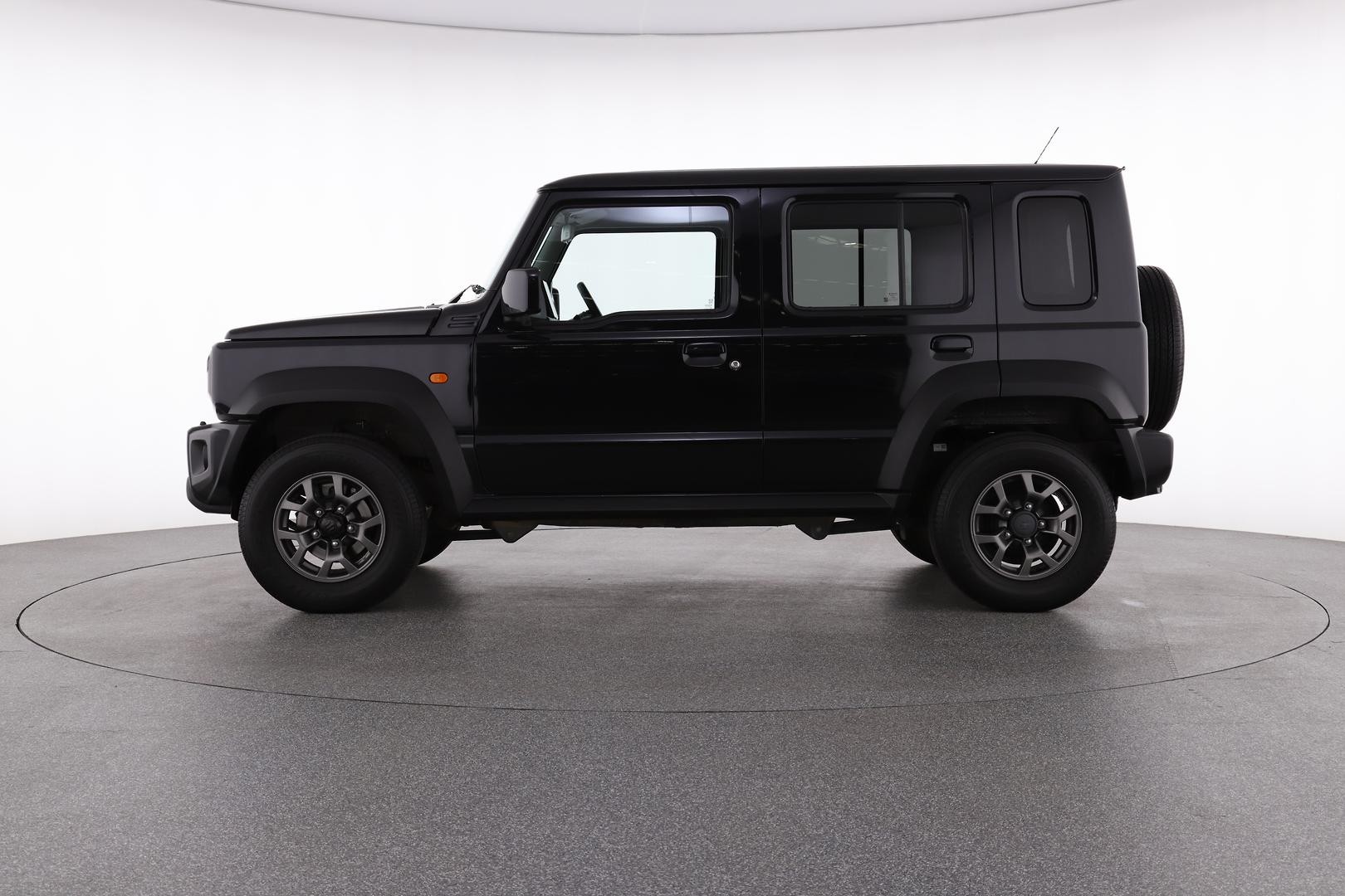 Suzuki Jimny image 2