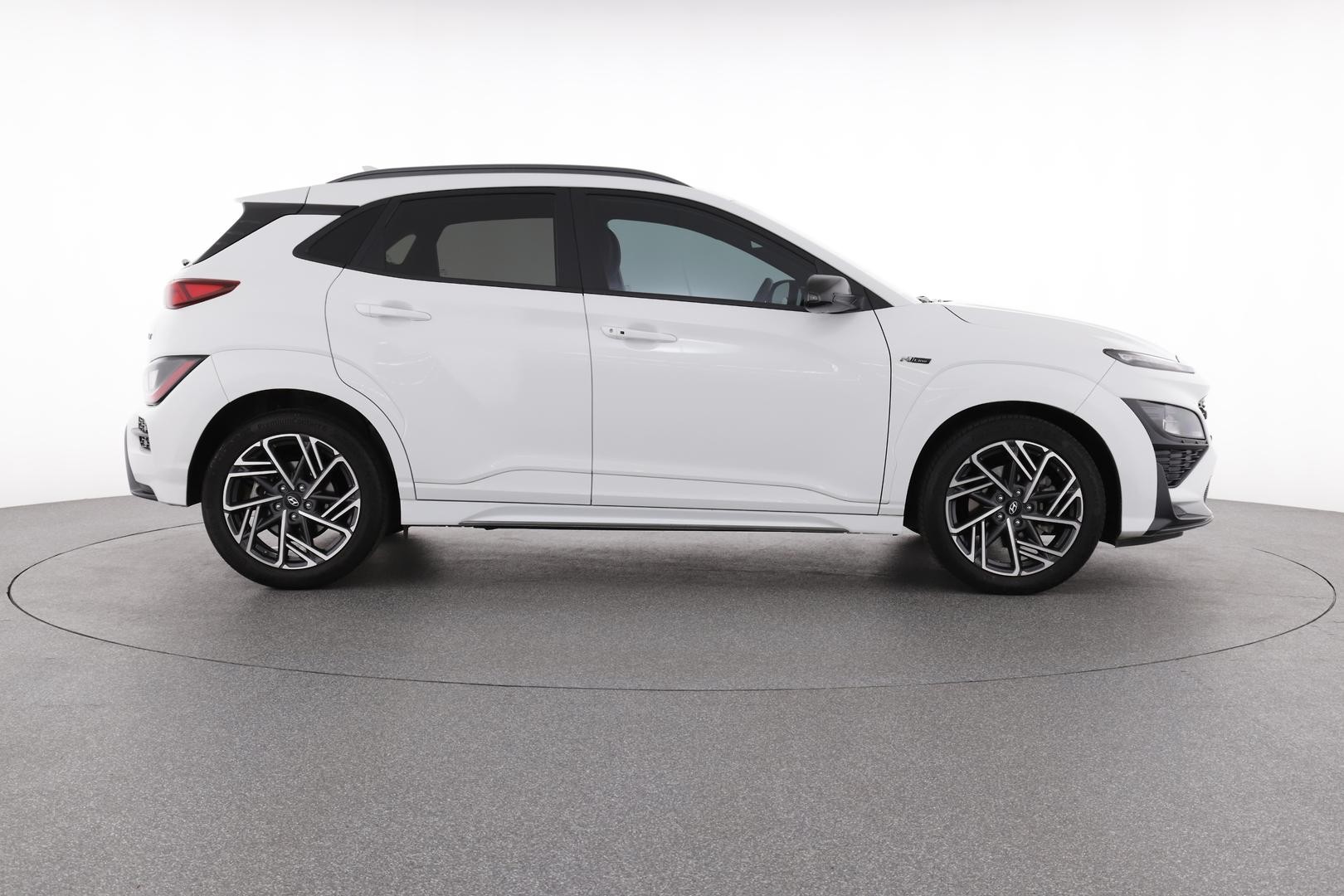 Hyundai Kona image 2