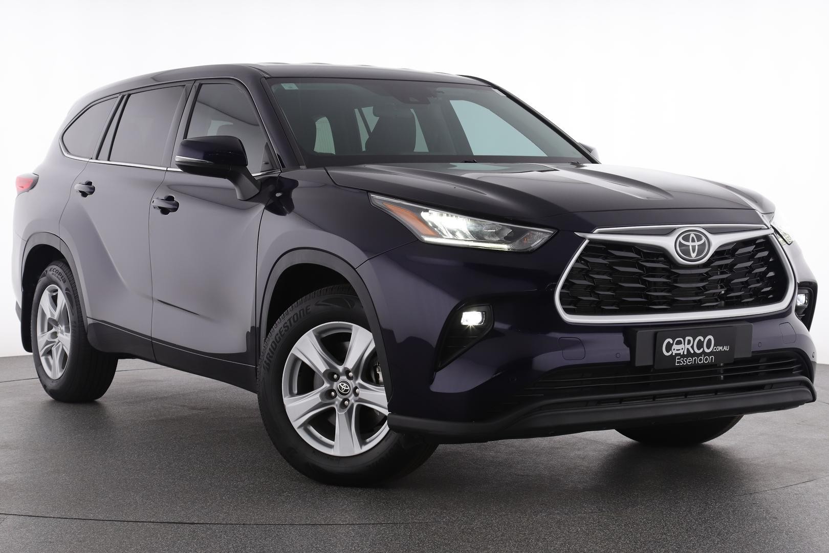 Toyota Kluger image 1