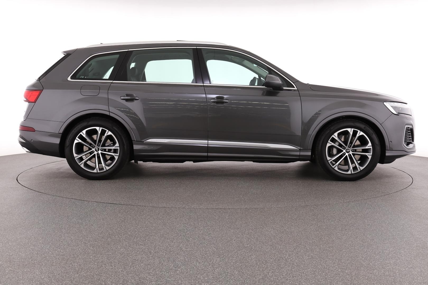 Audi Q7 image 2