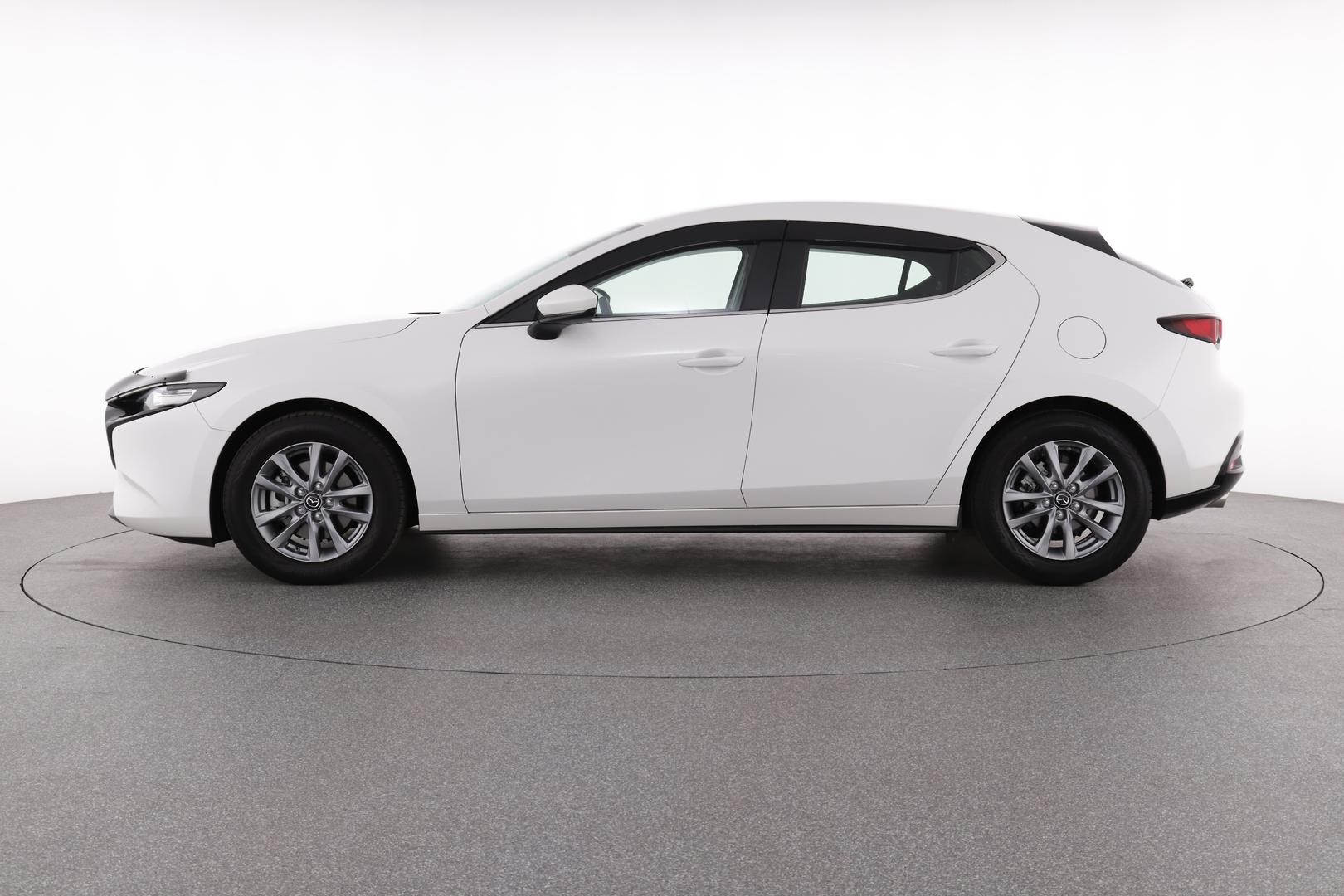 Mazda 3 image 2