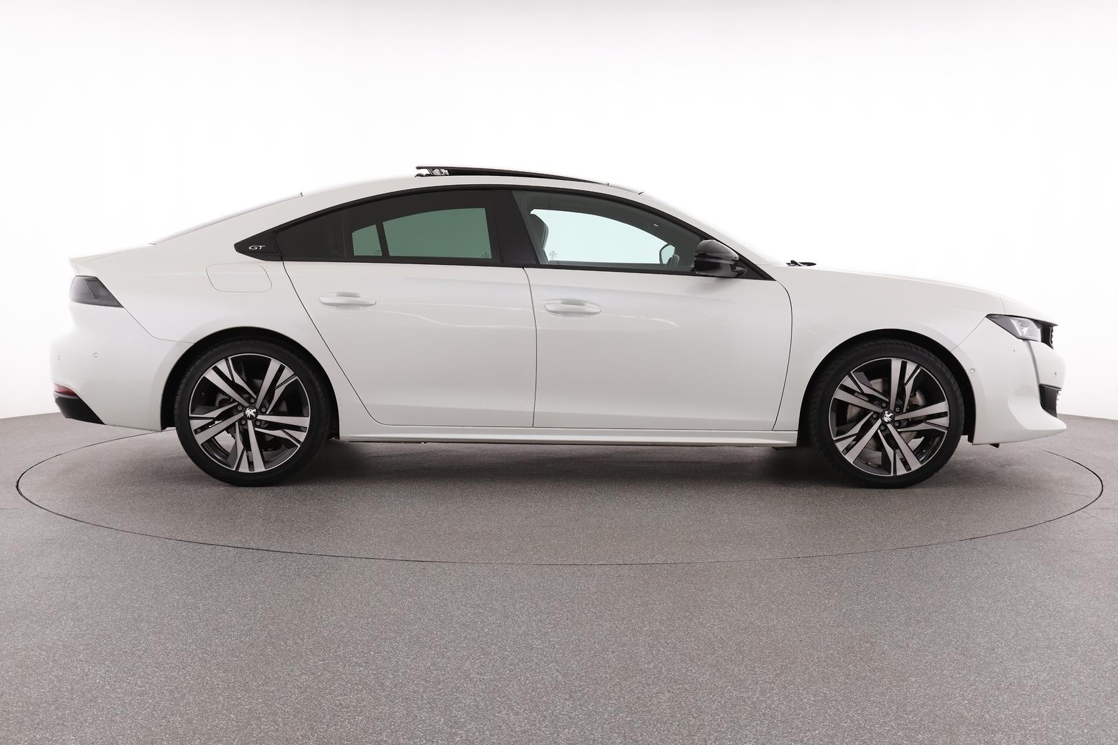 Peugeot 508 image 2