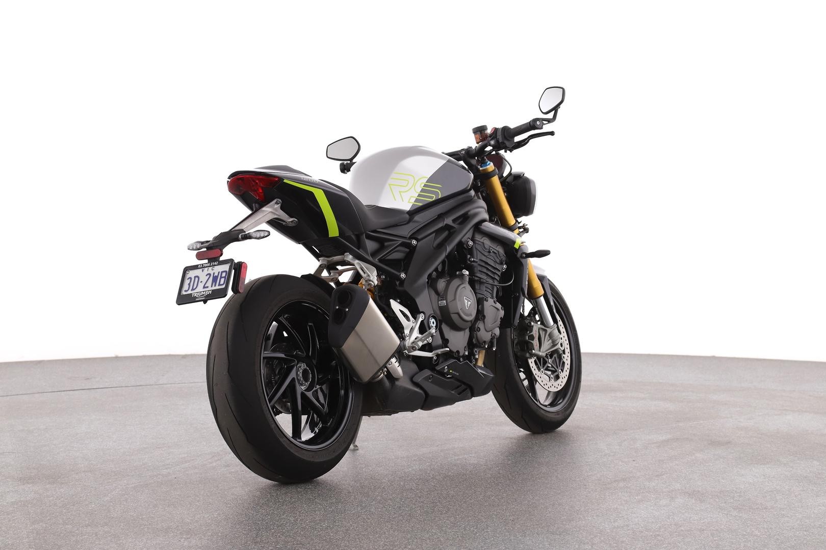 Triumph Speed Triple Rs 1200 image 4