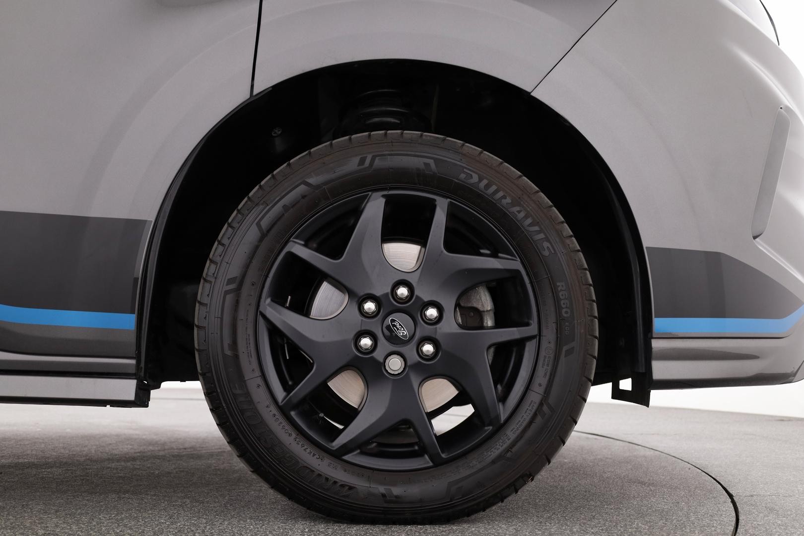 Ford Transit Custom image 3