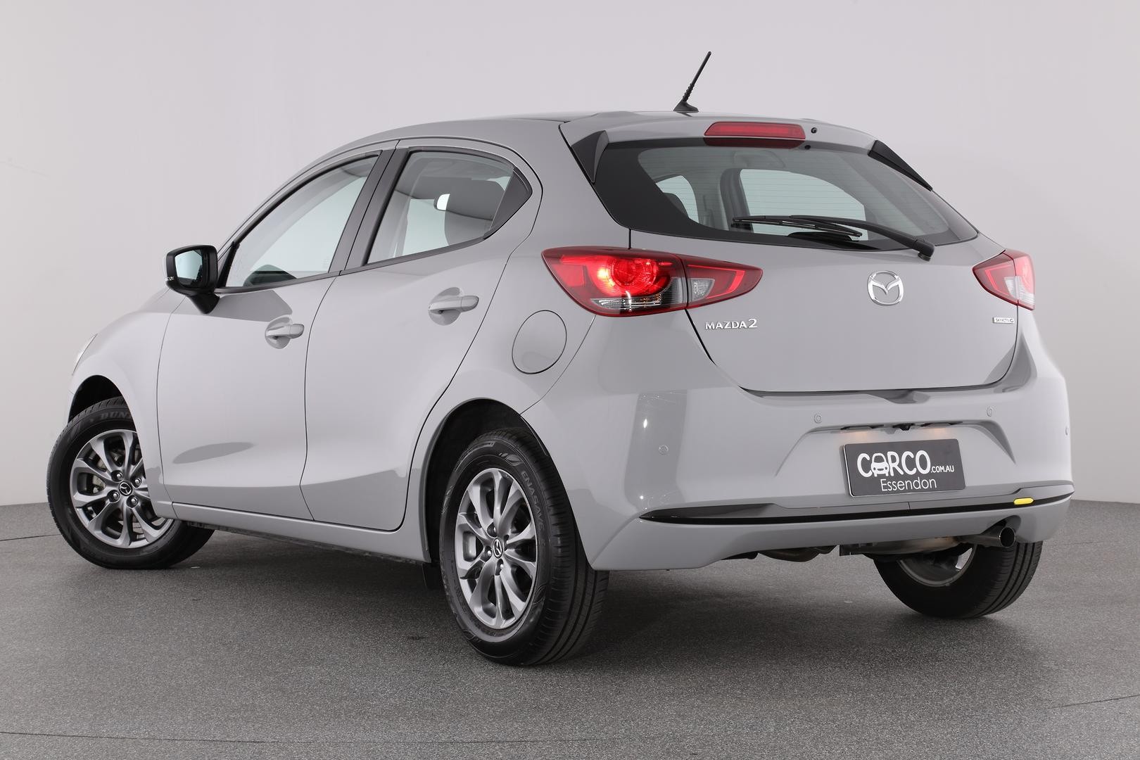 Mazda 2 image 2
