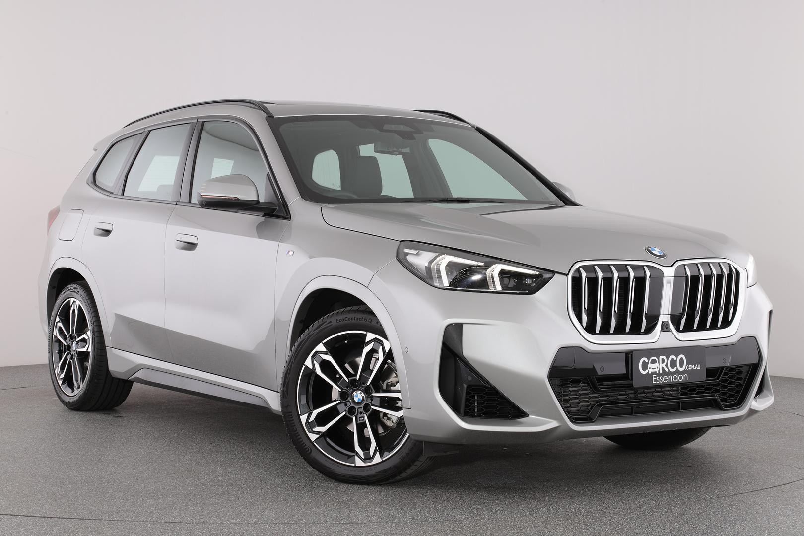 BMW X1 image 1