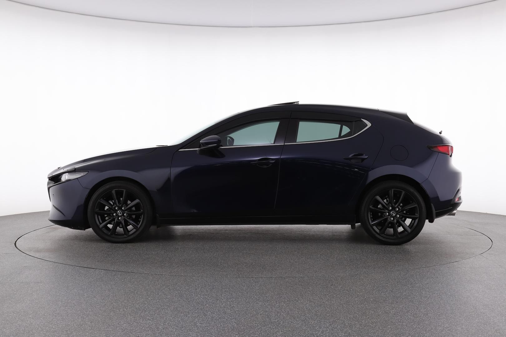 Mazda 3 image 3