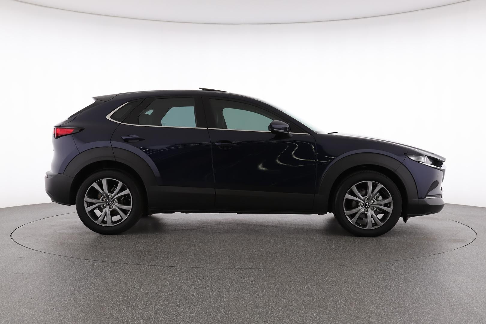 Mazda Cx-30 image 2