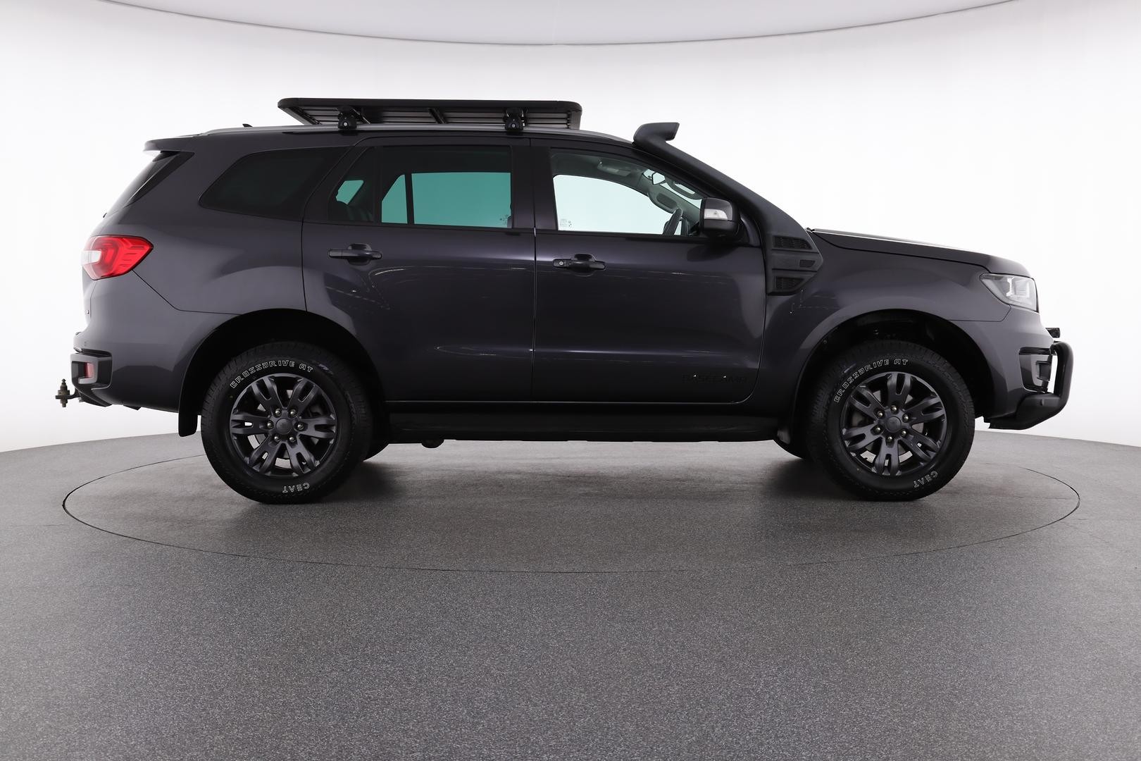 Ford Everest image 3