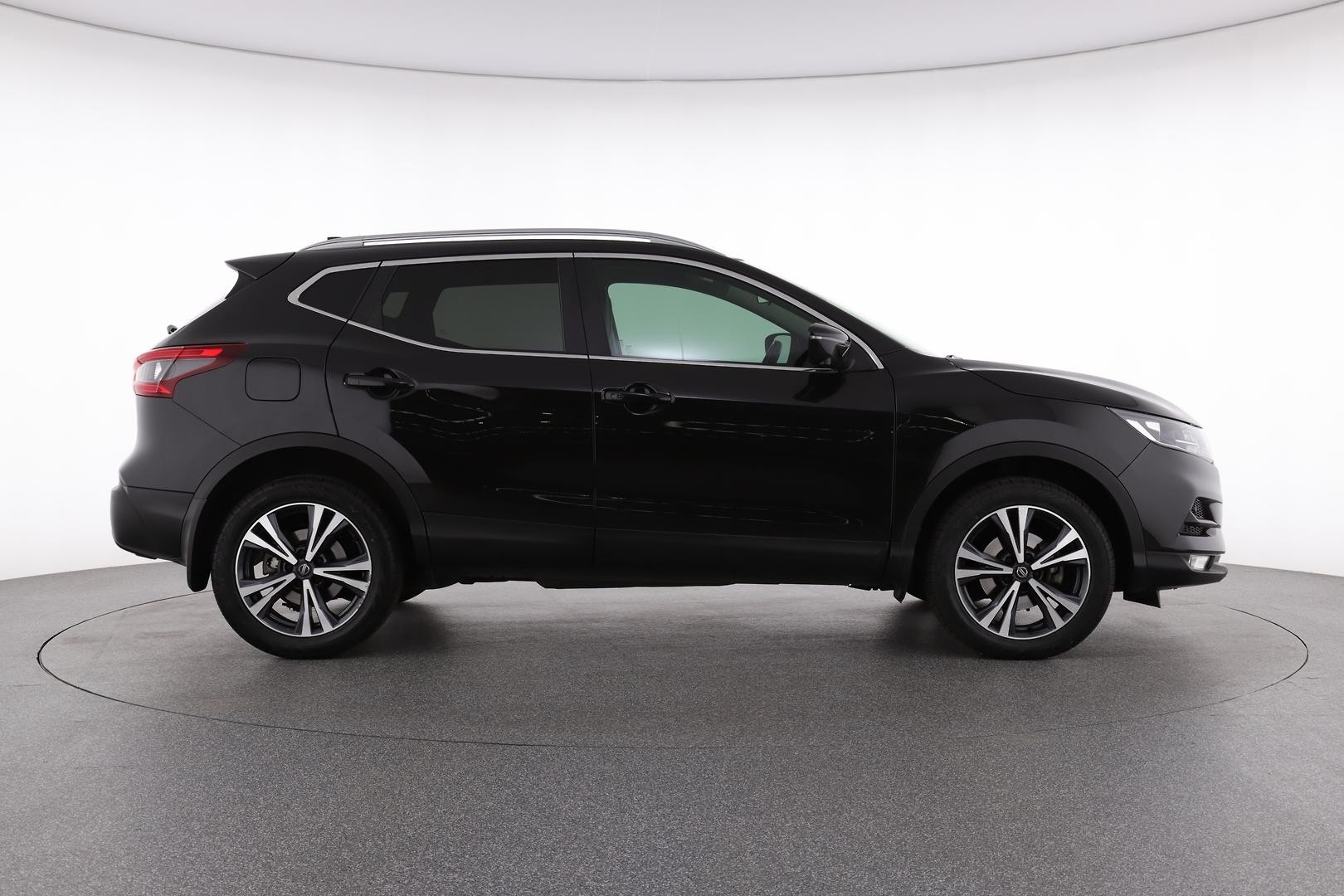 Nissan Qashqai image 2