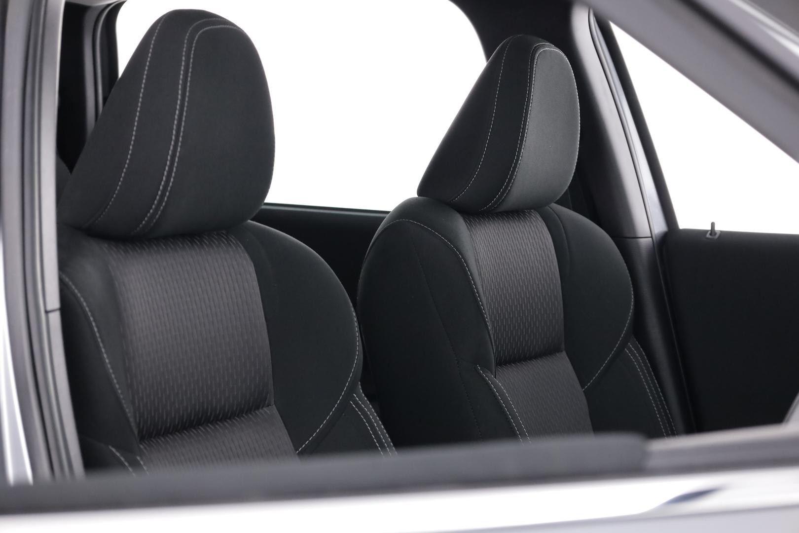Mitsubishi Outlander image 4