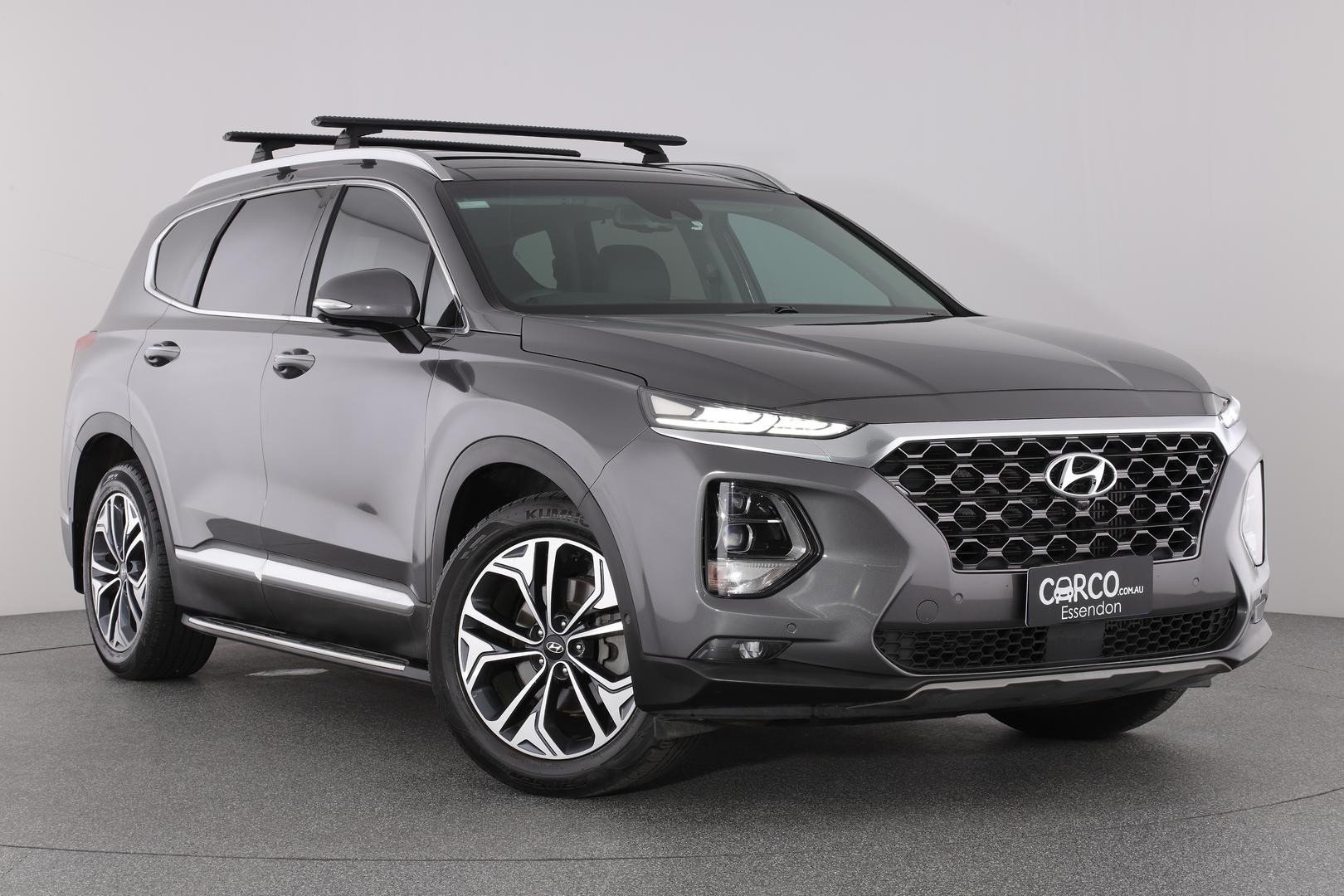 Hyundai Santa Fe image 1
