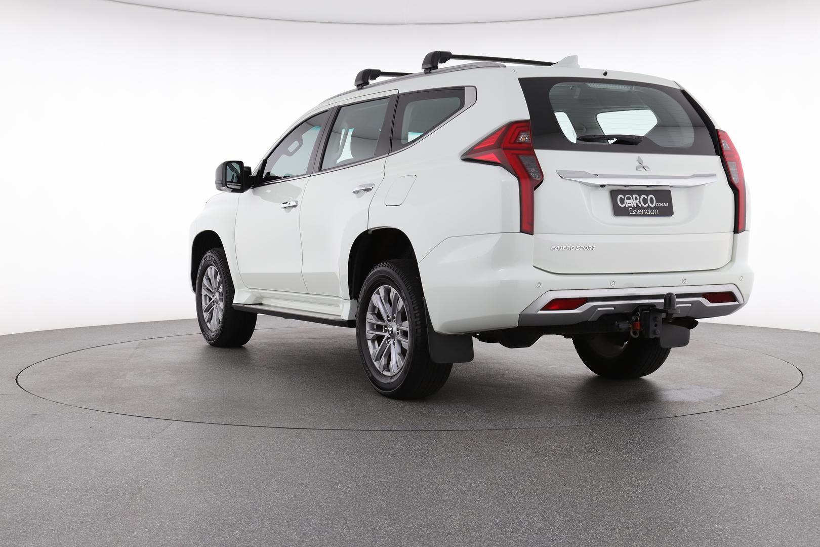 Mitsubishi Pajero Sport image 3