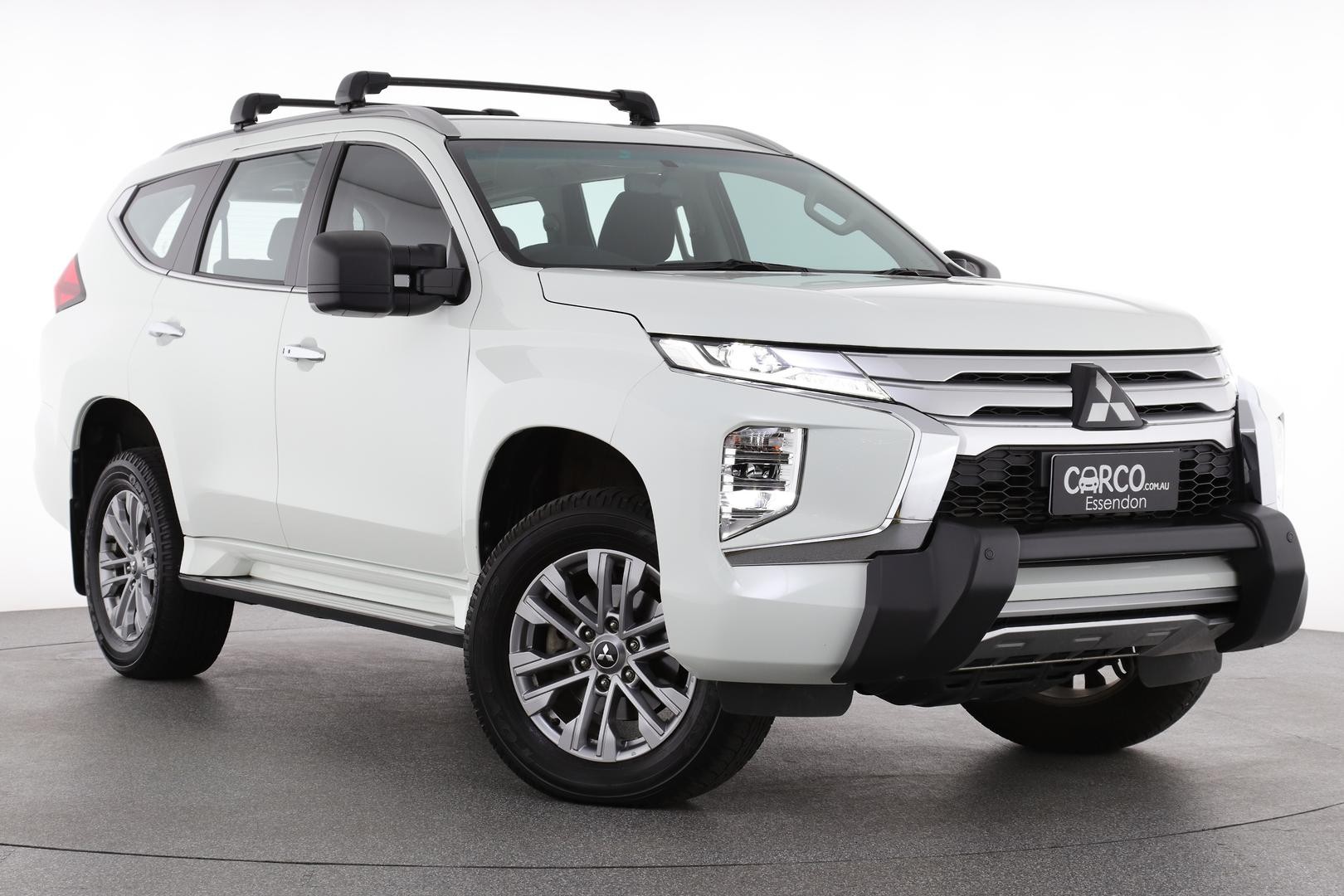 Mitsubishi Pajero Sport image 1