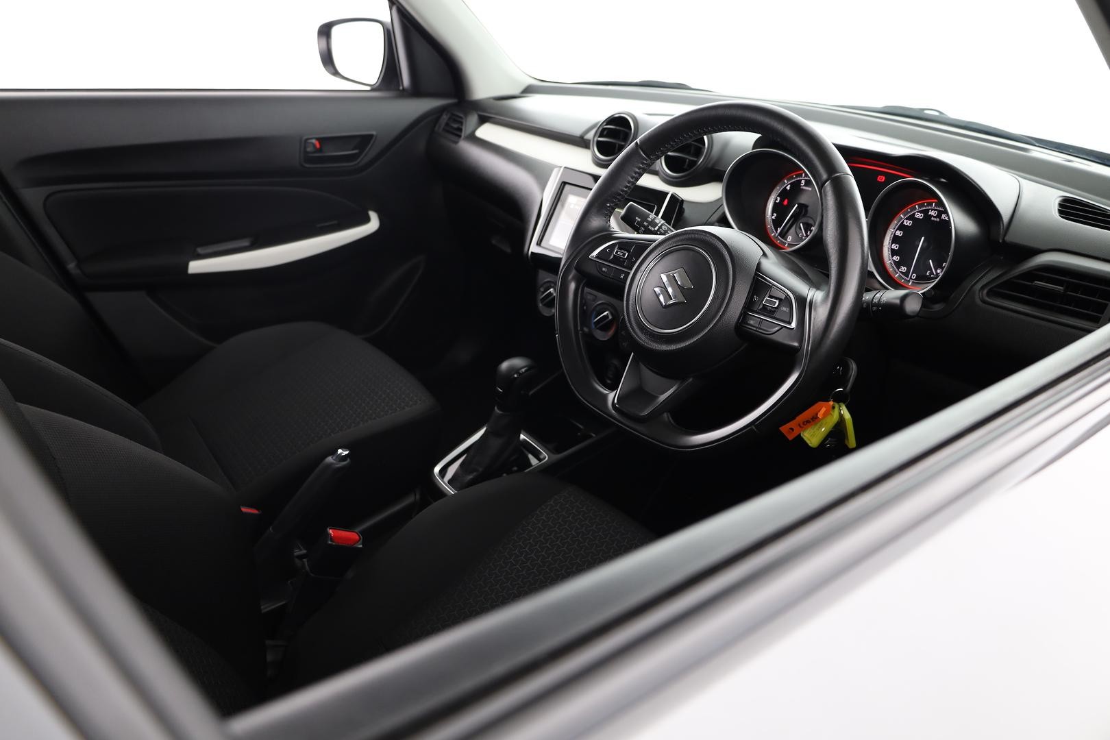Suzuki Swift image 4